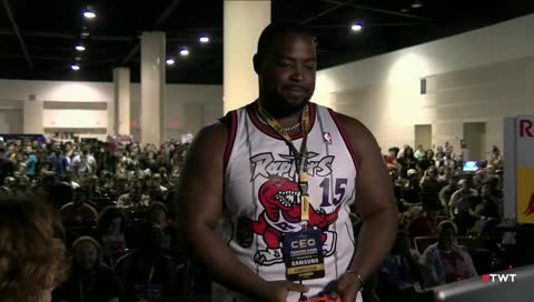 YOU ARE NOT WATCHING TEKKEN?