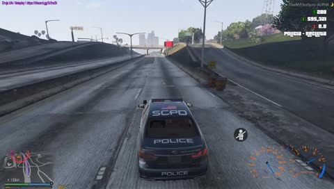 Que hace el tarado ese.