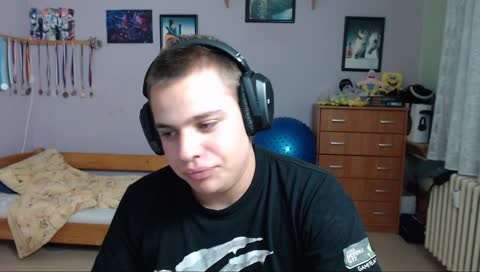 @Twitch DONT BAN OPAT OkayChamp