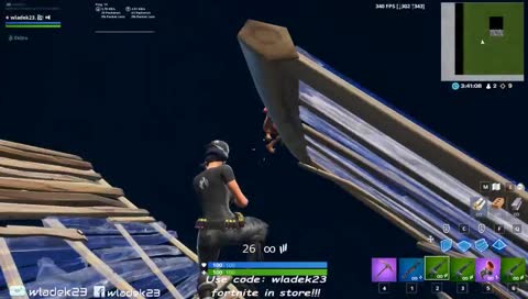 NO KURWA I POWIEDZ ŻE TO NIE BYŁO PRZEZ SCIANE