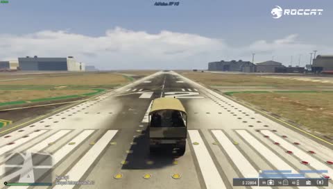 Jajarrive et paf le chien !