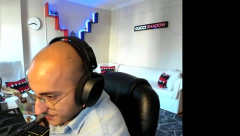 Pump shotgun shenanigans