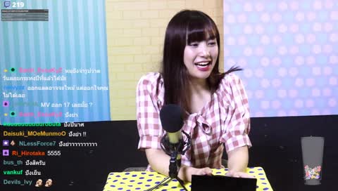  ม่านมุก VS มุกปังปัง 