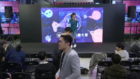 HUH 我被照到了嗎?