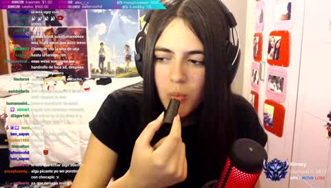 Cuca tu madre pica mas que la coca