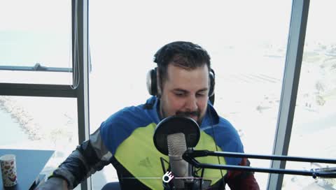 Tengo un saludo del papolin