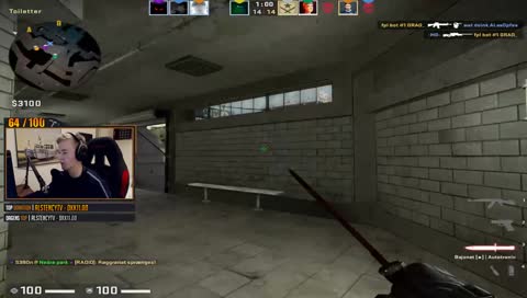 Når anders ikke kan styre sit aim hacks..