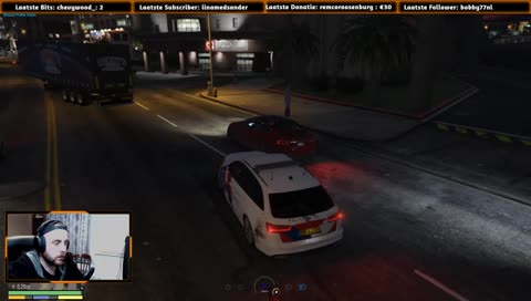 Zijn ze dat nou? *krijgt pistool in gezicht* Kut dat waren ze