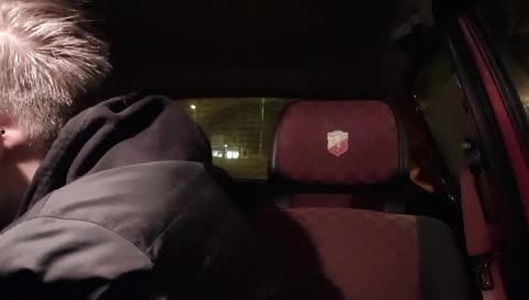 "Hey guys, how do I eat KFC?"