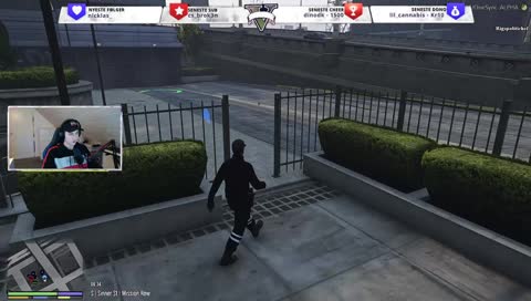 Hvad  tænker Toby på? En glidelig nyhed?