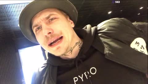 andy lähti miisa matkaa