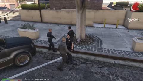 İÇİNE KAÇMIŞTIR sdlşfksdşflksdl