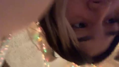 i aM nOt uPsIdE doWn