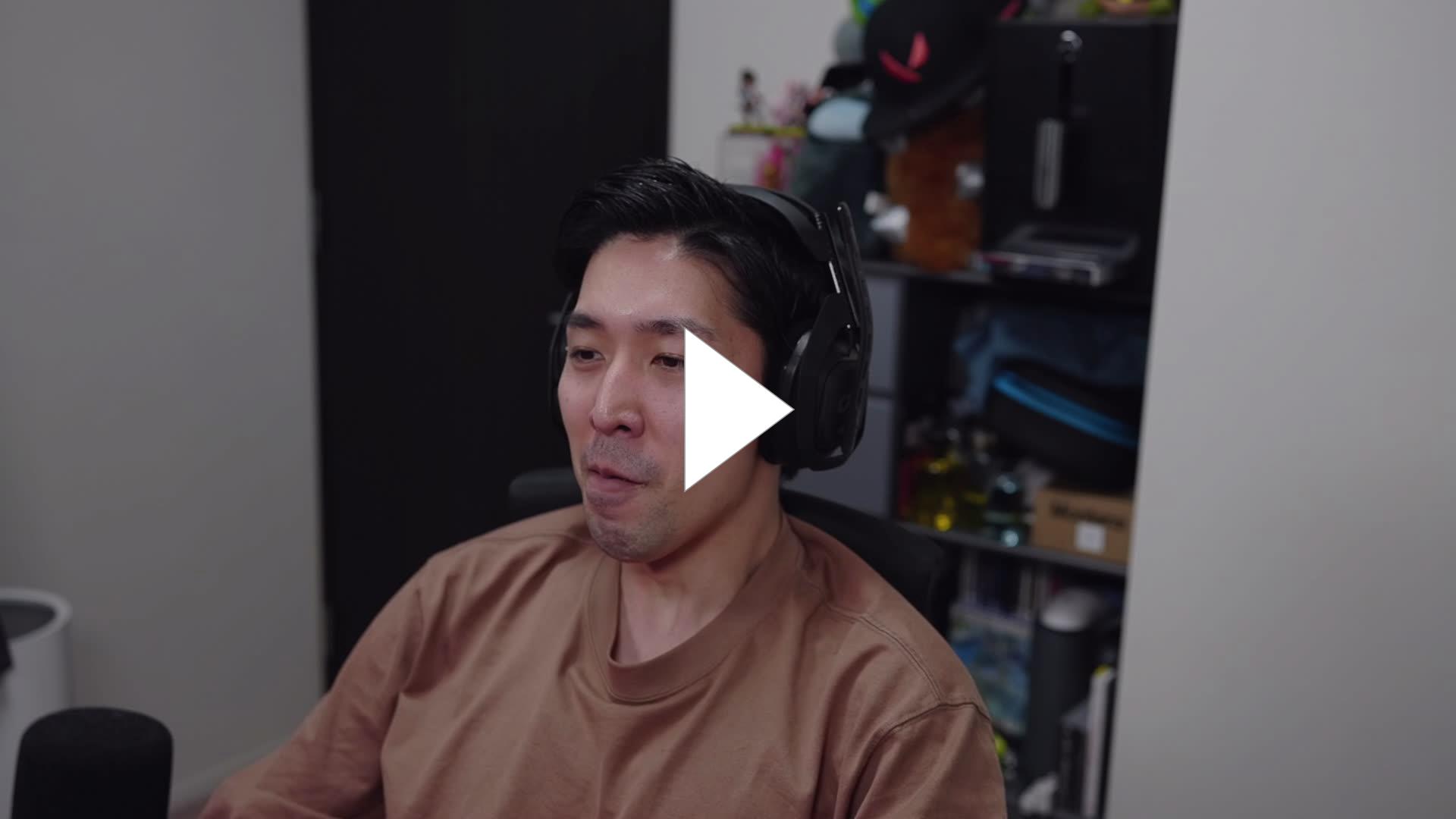 何かをこらえるスタンスミス Twitch