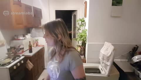 DURR "ott egy villa szurd le"