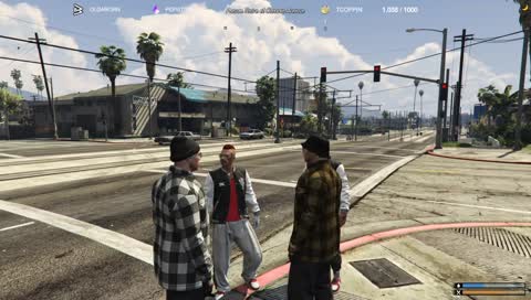 Accroché à la voiture ! 