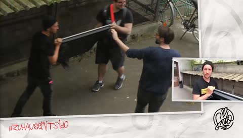 Toni mit Fernseher