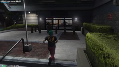 garage Q gang walk into pd as mako is giving statement