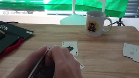동작 그만