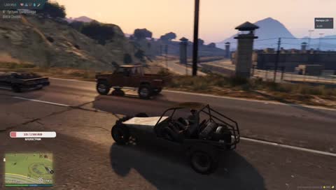 Покинула чат 