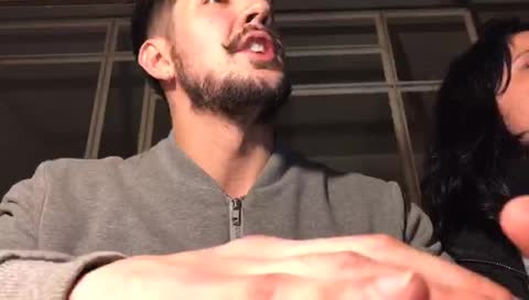 LA ELO DICIENDO "ESTA BRUNOO"