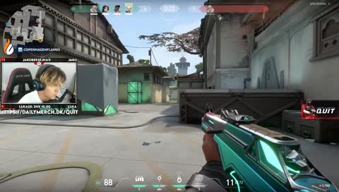 360 flash btw, og vanvittigt hoved movement