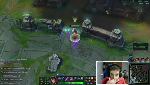 Treperi mu krak HAHAHA