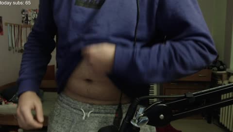 pupek (převis) venku