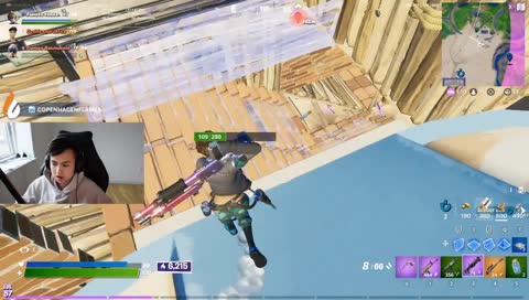 ogg sådan danser t0nser når han er glad :)