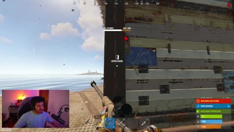 el pescador le da igual jajajjaa eso es normal en el pueblo pesquero jajaja