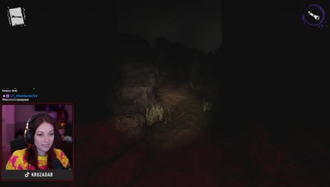 Kruz dies in Devour and poops herself