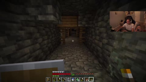 Erobb dies after 8 hours in Hardcore Minecraft