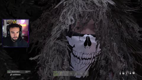 El bosnio se pone travieso