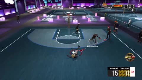 Jaydvn hitting the dirt
