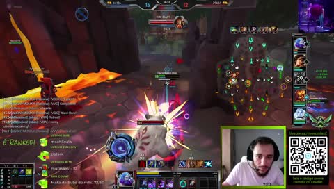 Homem da bola grande agarra todo mundo