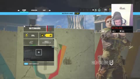 Quincy does like gabis 😺