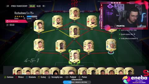 MICHU BAWI SIĘ W PARAMAXILA