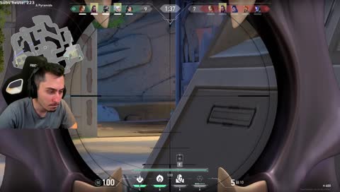 Hier sehen sie einen gebrochenen Streamer