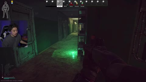 忍び寄る銃