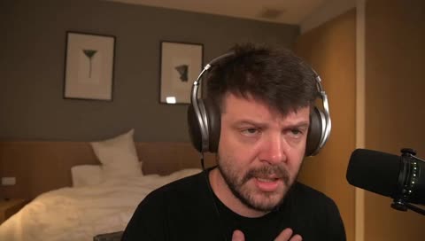 Каждому, кто поддерживает войну. (я не люблю насилие)