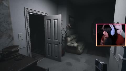 Alwayz feel lyk sumbody watchin me