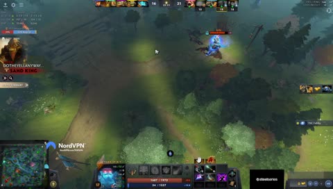 very strange visual glitch