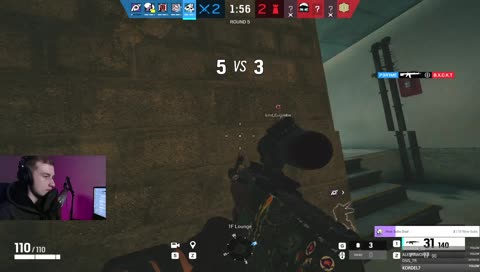 Это было плечо