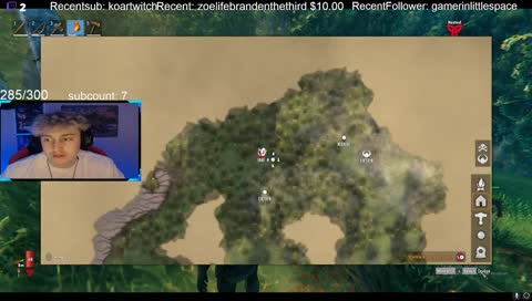 kar gets scared by Loaf