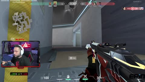 UÇANA KAÇANA SIKIYORUZ