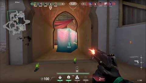 se le ve la babeza XD