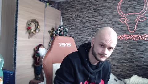 HEEJ ? NA STREAME? 