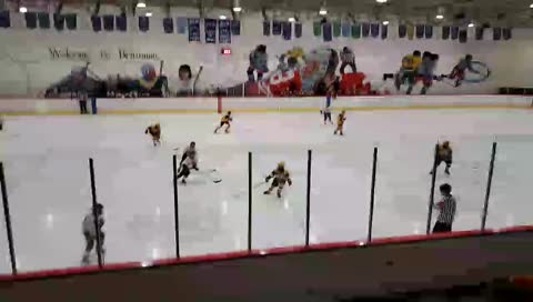 Nate using the Boards, and some silky mitts LETS GO!! #FINALFOUR2022