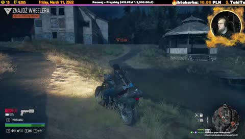Byลo blisko i motocykl w basenie