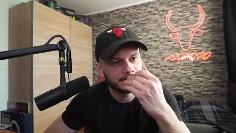 Novy par na twitch scene